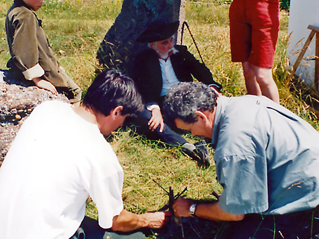 Click to enlarge image 8-08.jpg