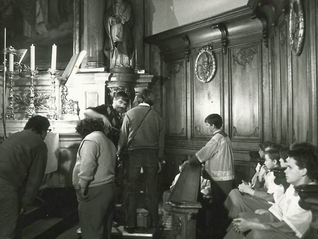 Click to enlarge image 7-03.jpg